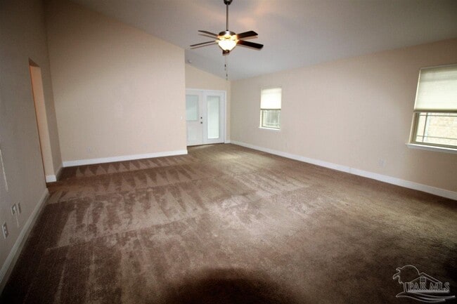 Photo - 632 Edith Ln