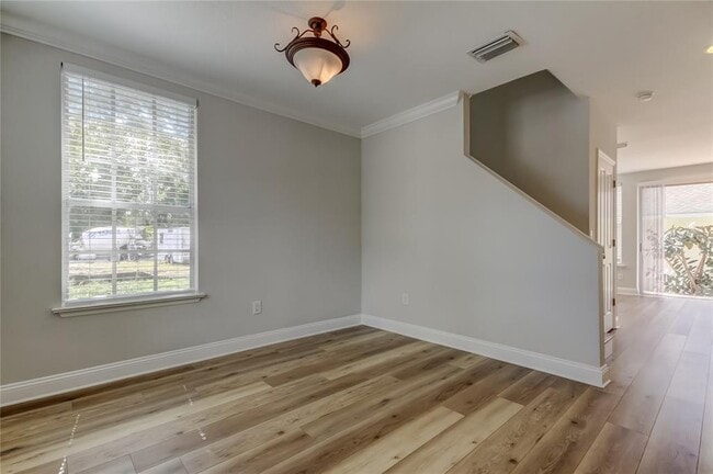 Photo - 10002 Tate Ln