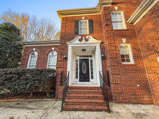 Building Photo - 11931 Overlook Mountain Dr Rental