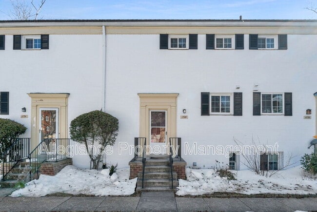 Building Photo - 1726 Preston Rd