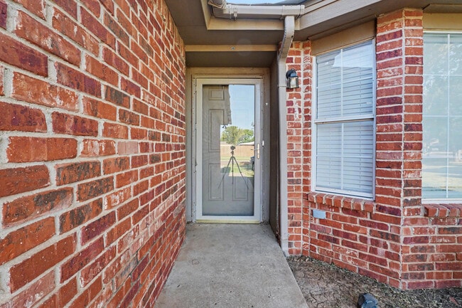 Photo - 1010 Hyden Ave