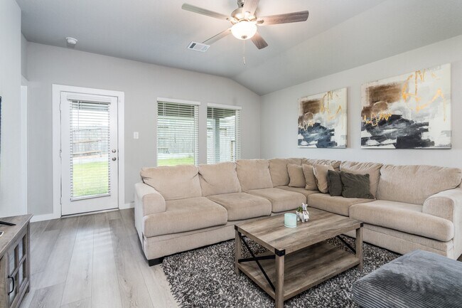 219 Charles Rdg Dr