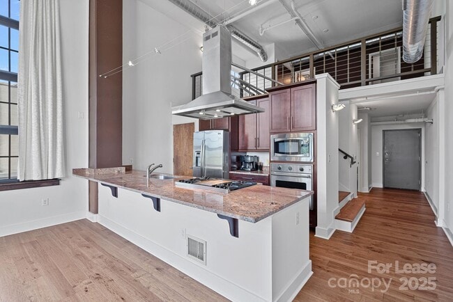 Photo - 715 N Graham St Unit 310