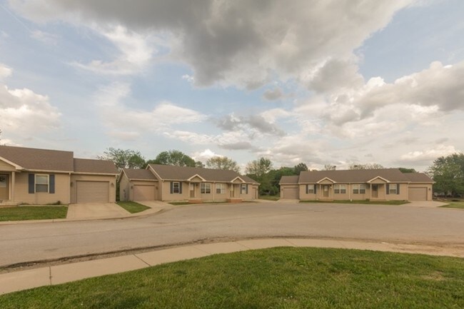 Duplex Units - Deerwood Lake Commons