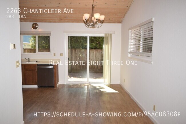Photo - 2263 Chanticleer Ave