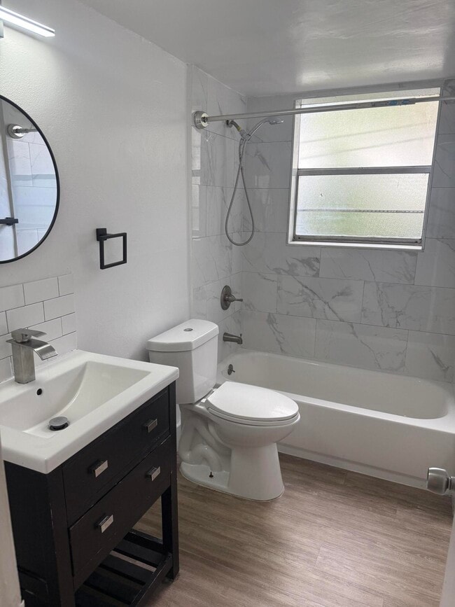 Photo - 650 SW 15th Ave