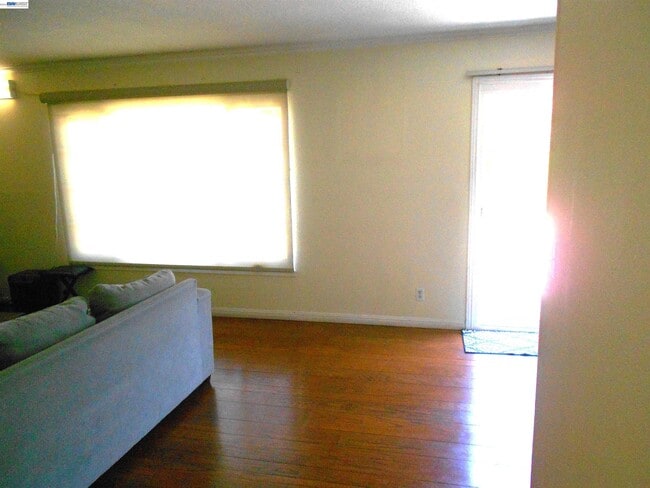 Photo - 1257 Henderson Ln