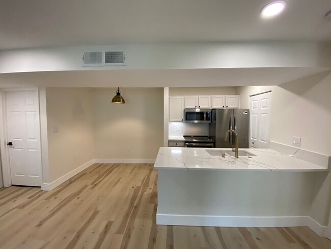Building Photo - 703 Parsons Lake Path Unit 207 Rental