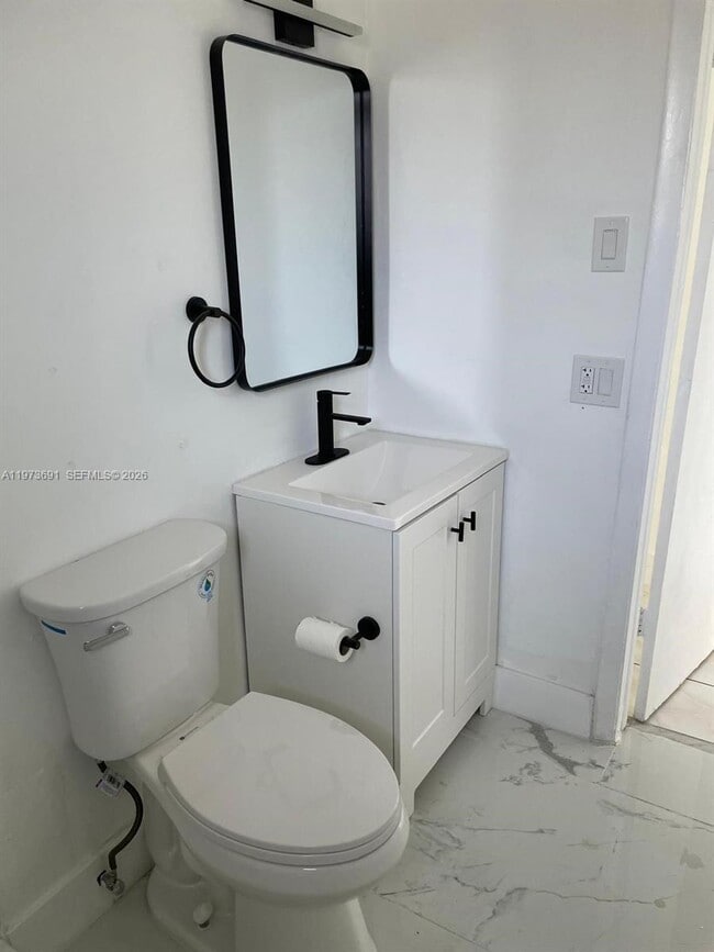 Photo - 6029 Polk St Unit 2