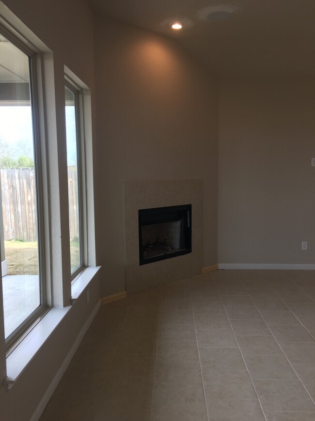 Photo - 156 Bass Ln