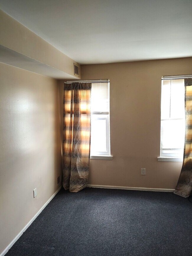 Photo - 9443 Ashton Rd Unit 2