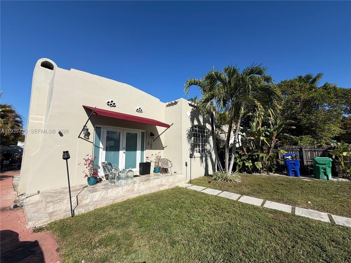 Photo - 109 NW 48th St