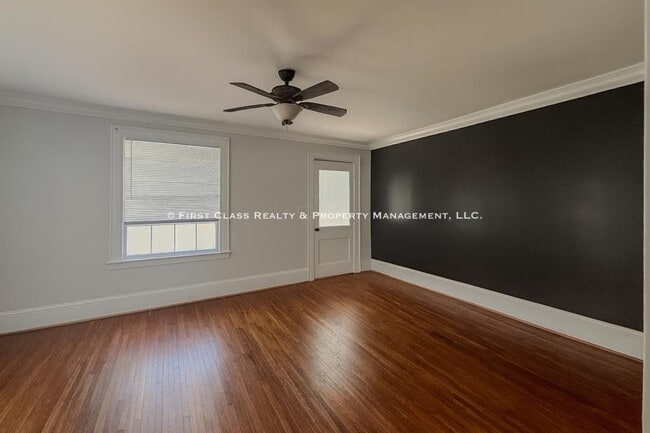 Photo - 2026 Ashley Rd