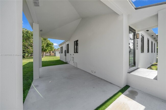 Photo - 5805 SW 46th Terrace