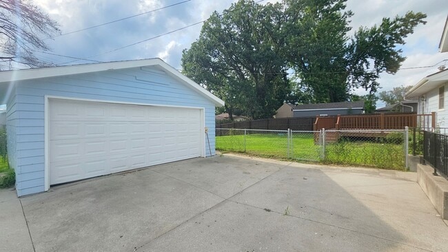 Photo - Charming 3-Bedroom Home in Prime Ankeny Location with Spacious Backyard & Modern Upgrades