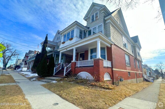 Building Photo - 296 Quail St Rental