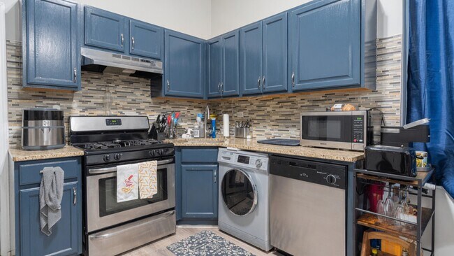 Photo - 1337 W Huron St Unit 1R