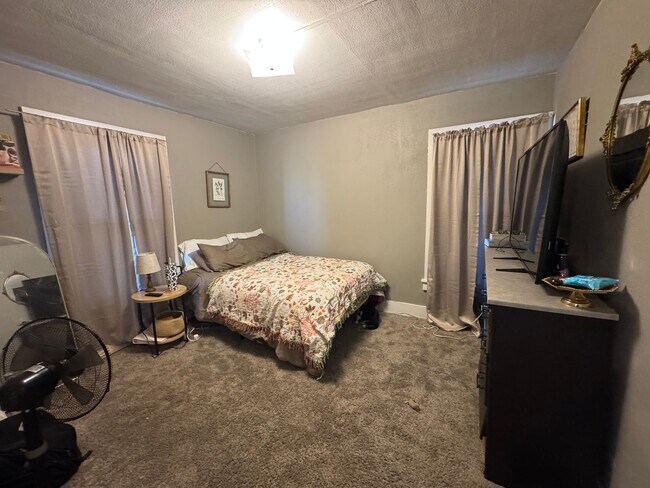 Photo - 123 E 7th St Unit 123 & 703-123