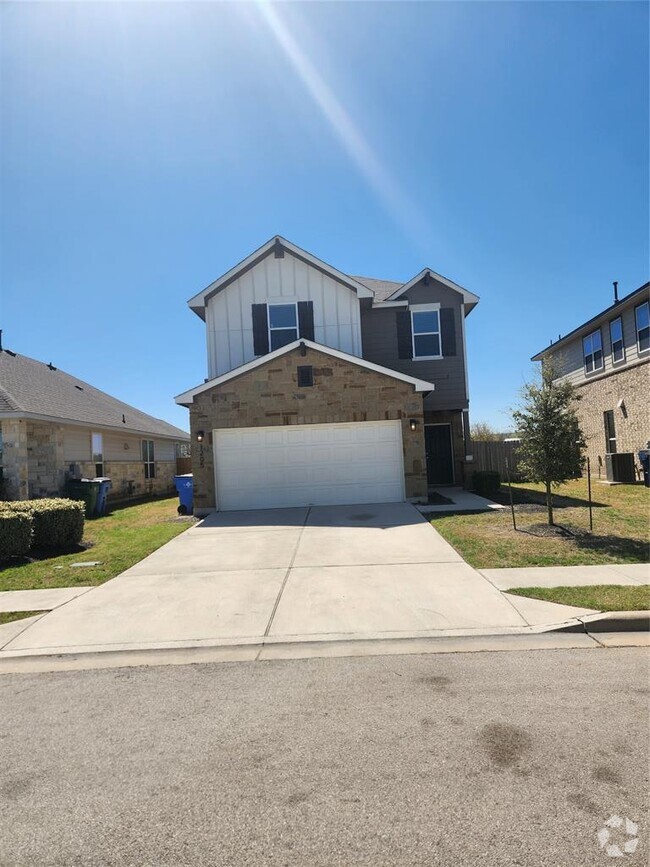 Building Photo - 1205 Aspen Grove Dr Rental