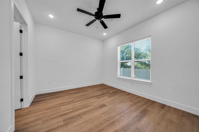 Photo - 1601 Mustang Dr