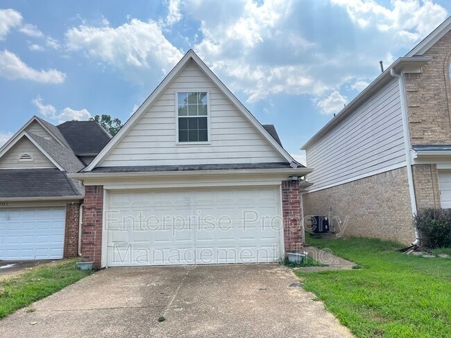 Photo - 9221 Lazzini Cove