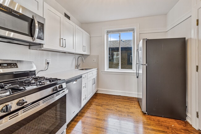 Photo - 3501 N Albany Ave Unit 2