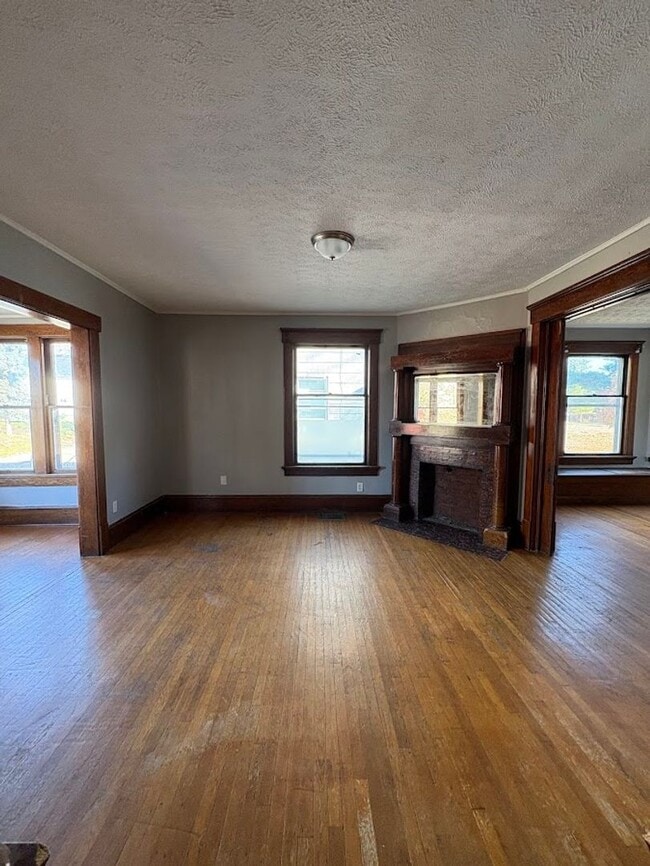 Photo - Two bedroom one bathroom 1st level for rent