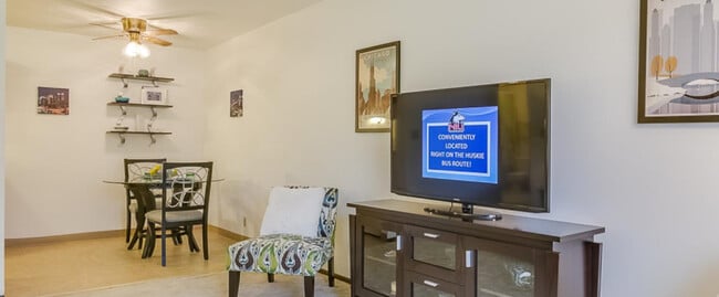 Photo - Varsity Square Apartments