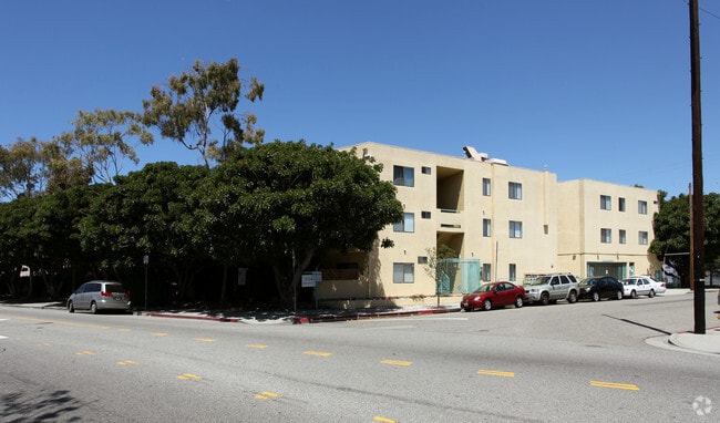 Building Photo - 2724 Abbot Kinney Blvd. Rental