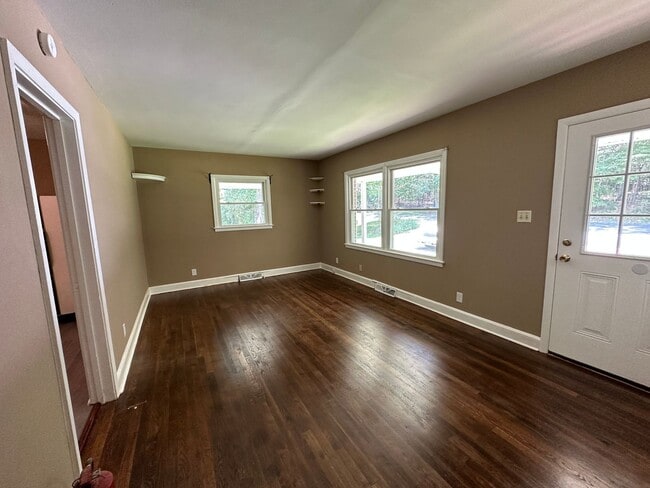 Photo - One Story House in Madison Heights