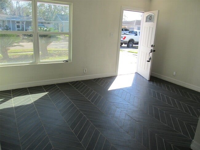 Photo - 1213 Trimm Ave