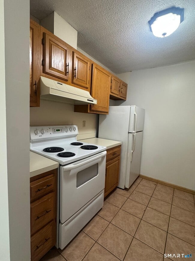 Building Photo - 45 Stevens St Unit 5