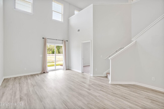 Photo - 7606 Knightbell Cir
