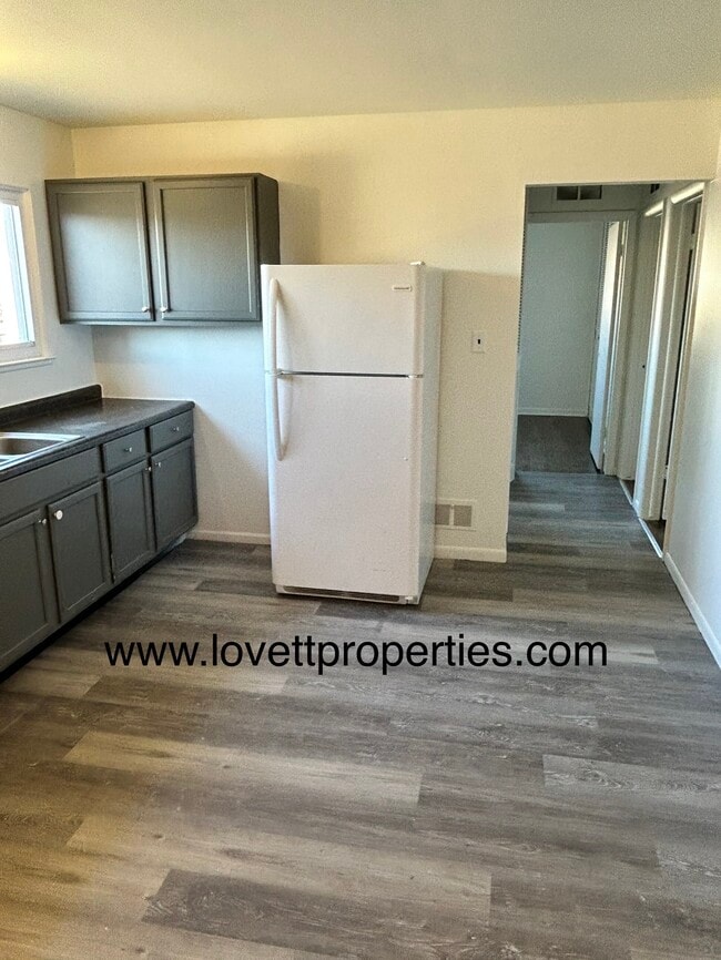 Photo - 17221 New York St