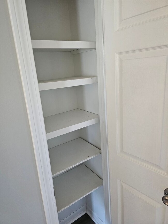 Photo - Hillcrest Apartments