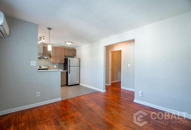 Photo - 949 Greenwood Ave NE Unit Apt 02