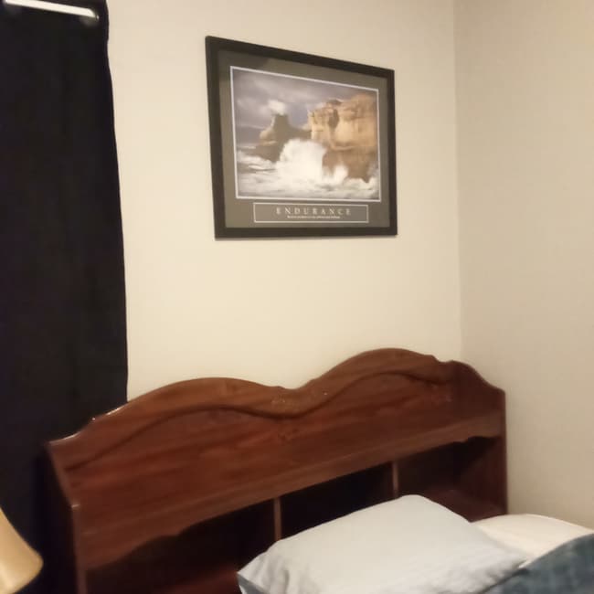 Photo - 1031 College St N