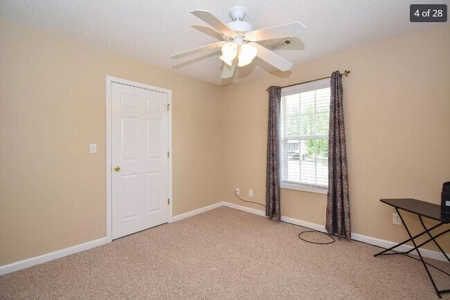 Photo - 749 11th Ave N