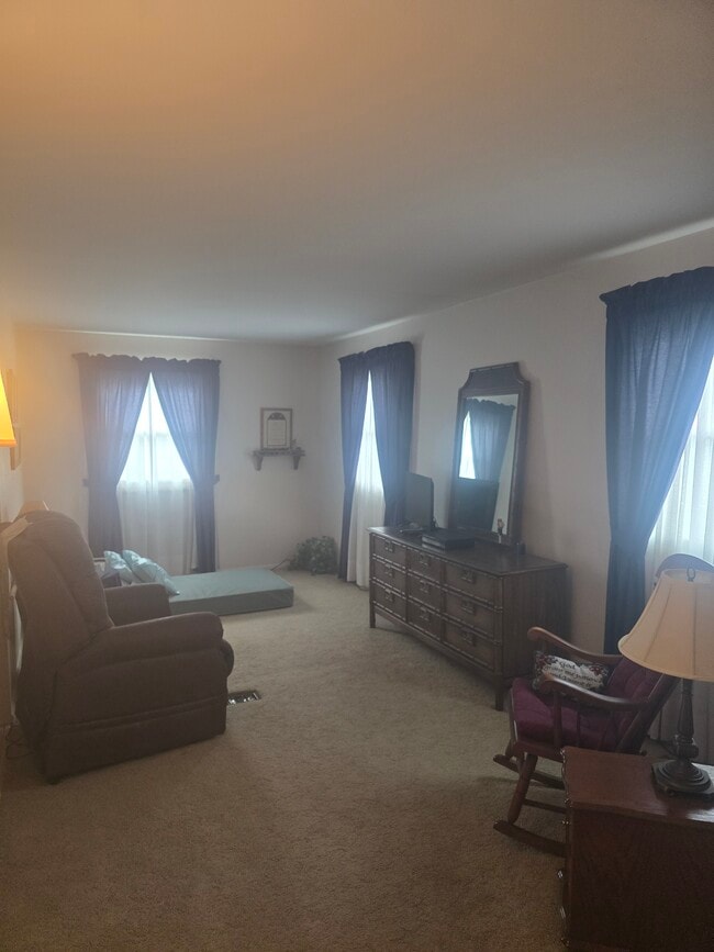 Photo - 53 Swainford Dr