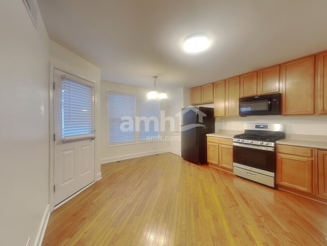 Photo - 2449 Emily Ln