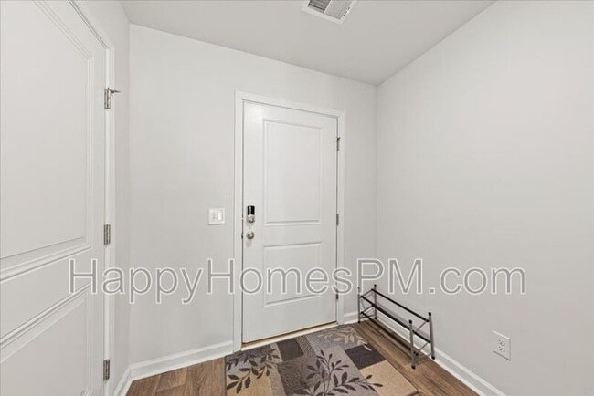 Photo - 4698 Palm View Cir