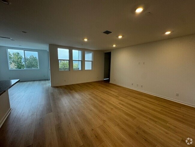 Building Photo - 4199 E Cir Paseo Rental