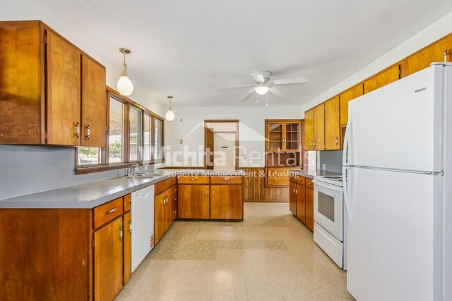 Photo - 4339 S Meridian Ave