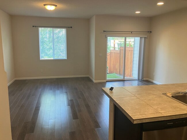 Photo - Three Bedroom Townhouse in South Salem