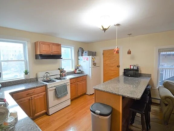 Photo - 345 Market St Unit 2