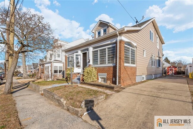 Photo - 76 Andrew St