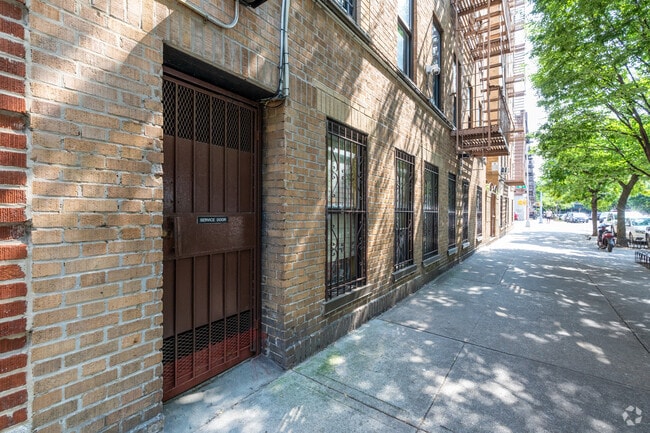 Photo - Academy Twins Condominium