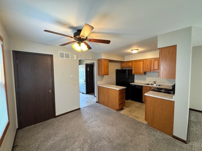 620-630 S Main Street - 620-630 S Main Street Apartamento