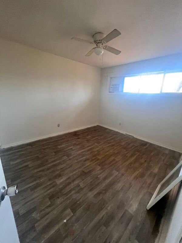 Photo - 532 Camrose Dr