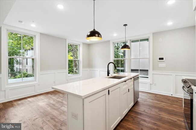 Photo - 3519 Hamilton St Unidad 3